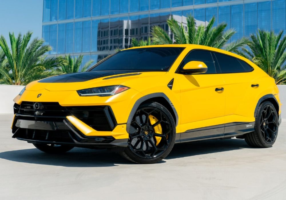 Lamborghini Urus Performante Rental | Plush Houston Rentals