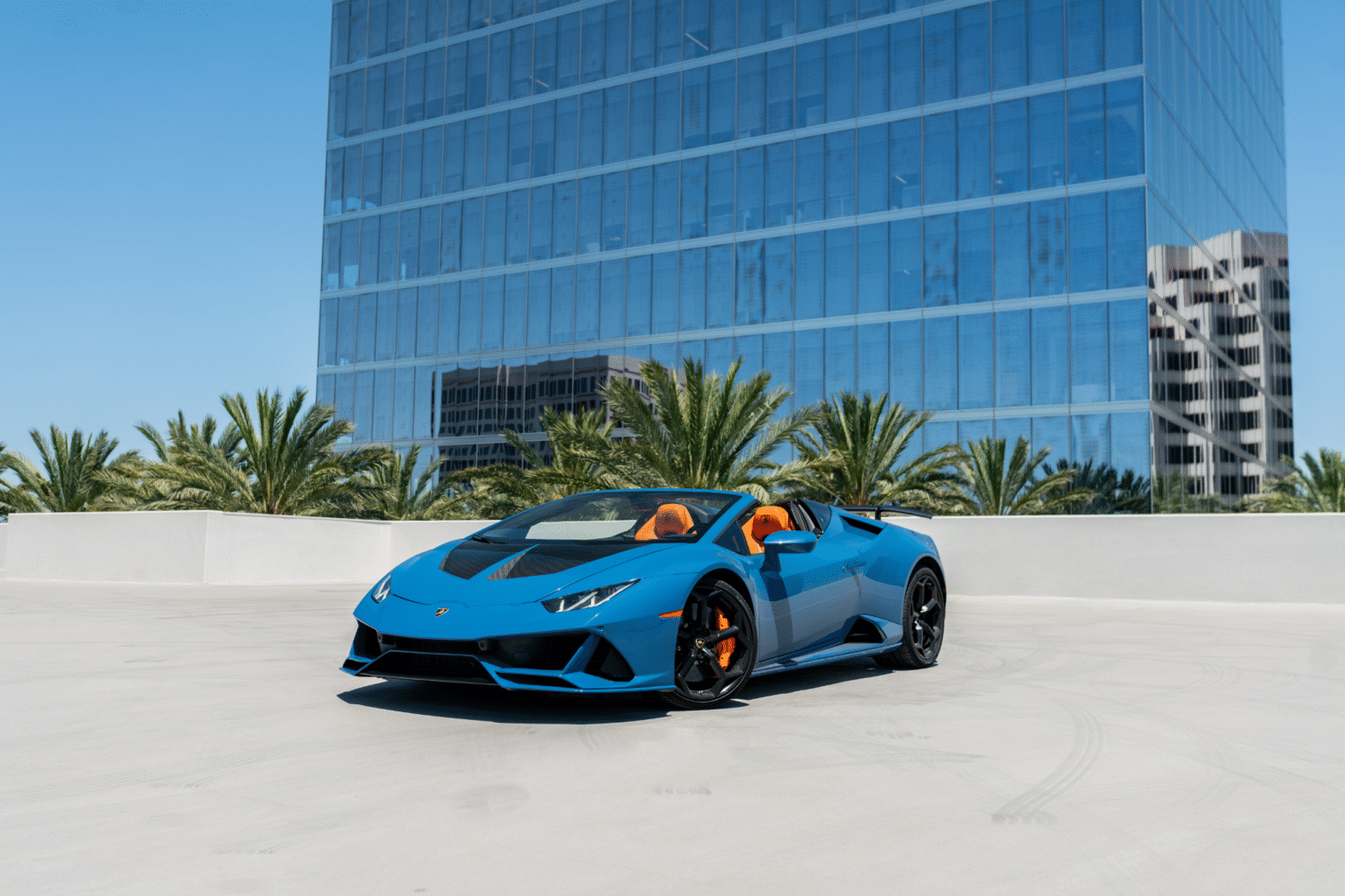 Lamborghini Huracan Evo Spyder Rental | Plush Houston Rentals