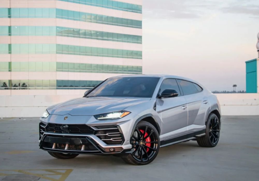 Lamborghini Urus Rental | Plush Houston Rentals