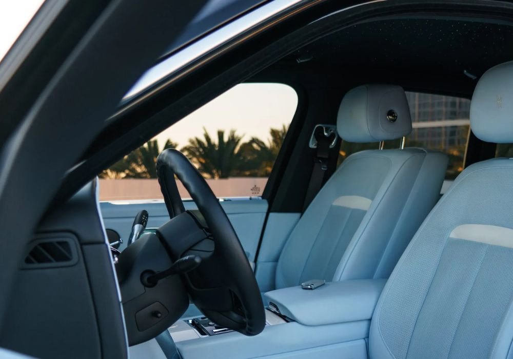 Black Rolls-Royce Cullinan Rental | Plush Houston Rentals