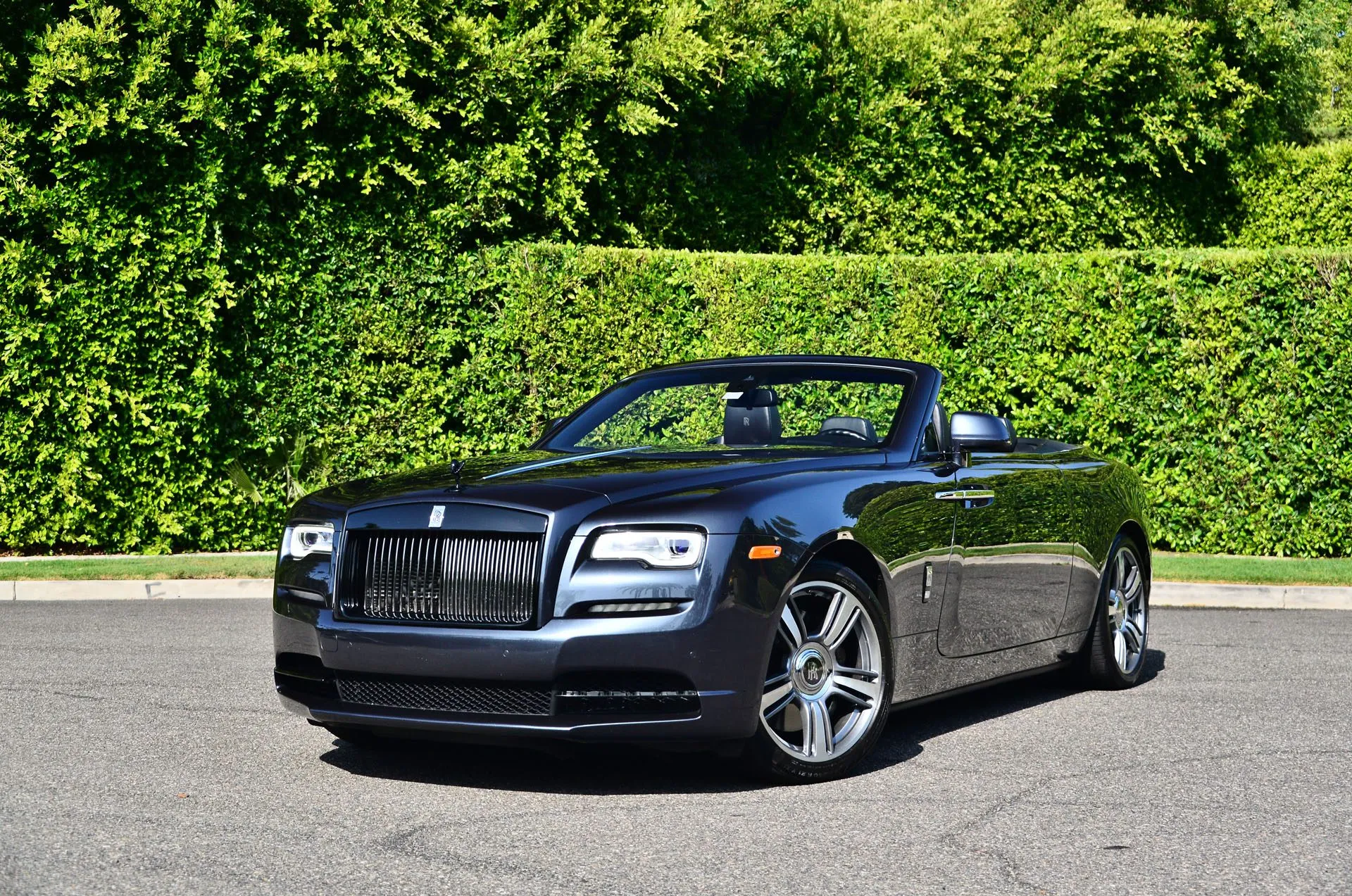 Rolls-Royce Dawn Rental | Plush Houston Rentals