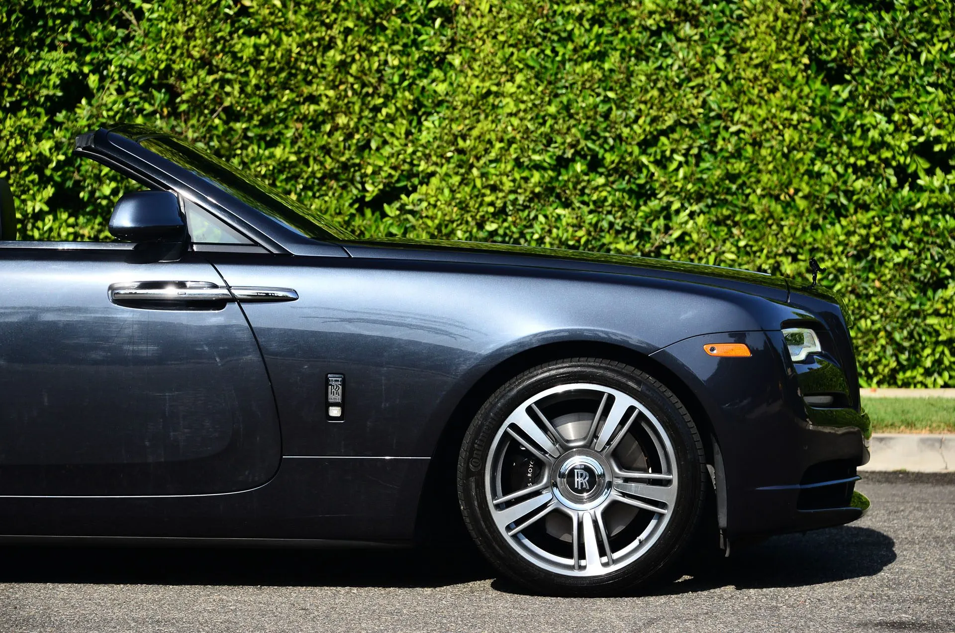 Rolls-Royce Dawn Rental | Plush Houston Rentals