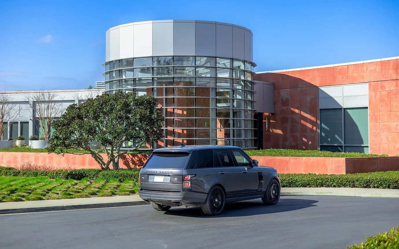 Range Rover P525 Rental in LA & Orange County | Plush Houston